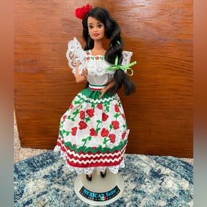 Vintage 1996 Mexican Barbie Dolls of the World Collector Edition